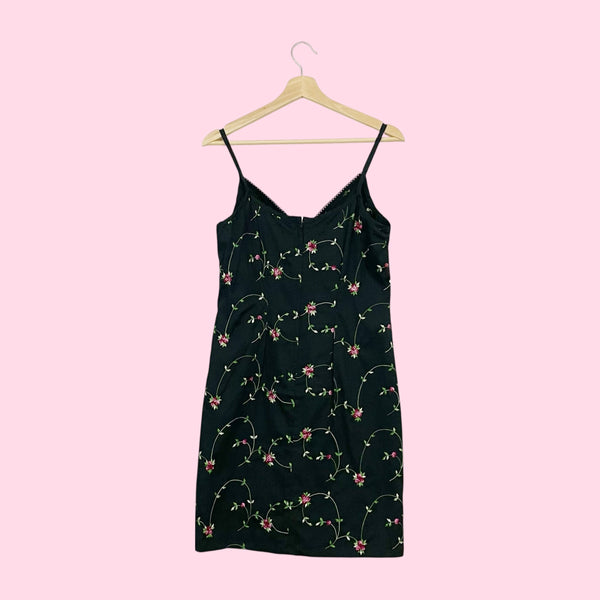 BLACK FLORAL EMBROIDERED COTTON DRESS (M)