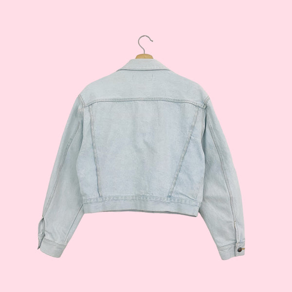 LIGHT WASH CROPPED DENIM JACKET (M/L)