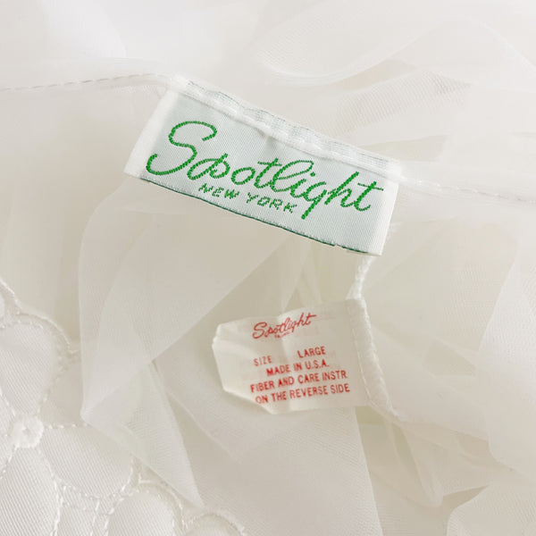 WHITE NYLON TIE FRONT PEIGNOIR (L)