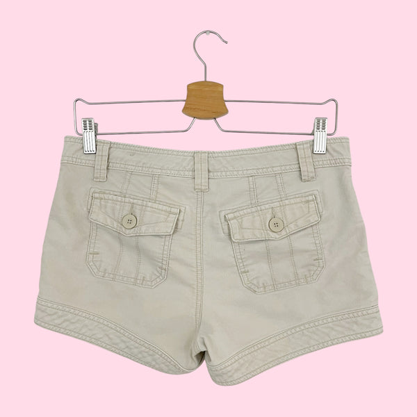 Y2K BEIGE LOW RISE SHORTS (5)