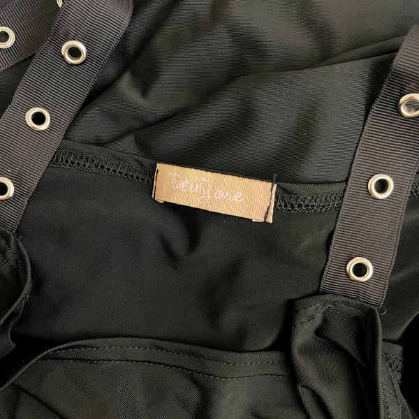 BLACK COLD SHOULDER CINCHED TOP (L)