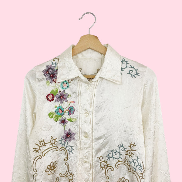 FLORAL EMBROIDERED WRINKLE BLOUSE (S)