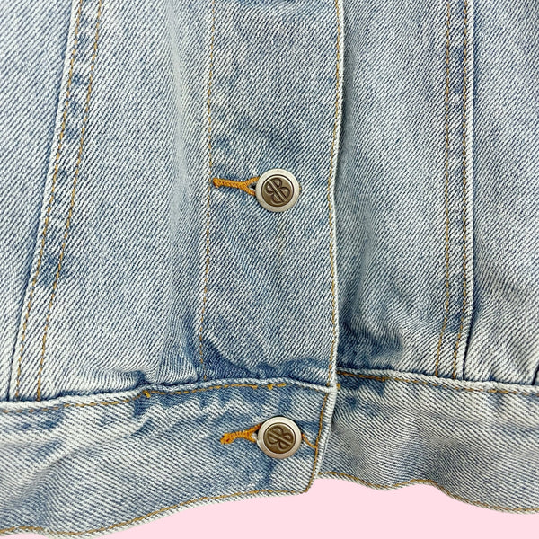 LIGHT WASH DENIM JACKET (L)