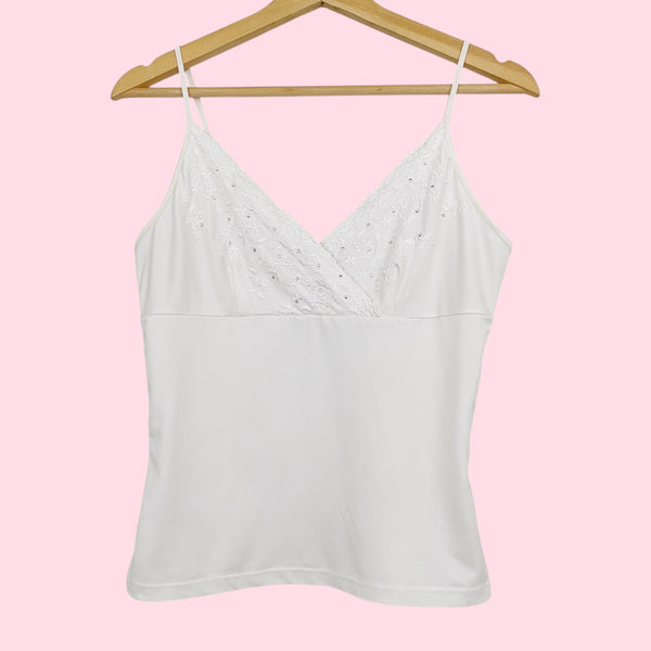 WHITE FLORAL EMBROIDERED TANK W/ RHINESTONES (M)