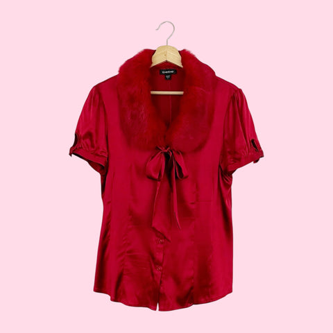 BEBE RED SILK BLOUSE W/ FUR COLLAR (L)