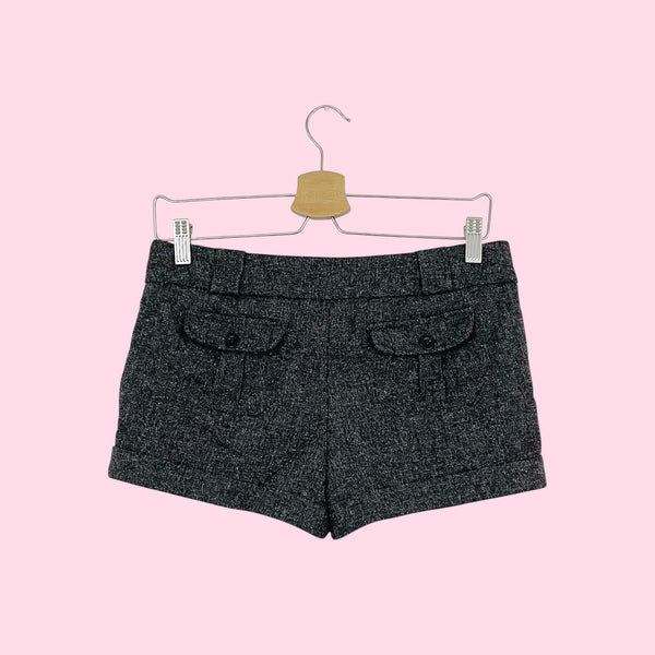 GRAY PLEATED LOW RISE SHORTS (S)