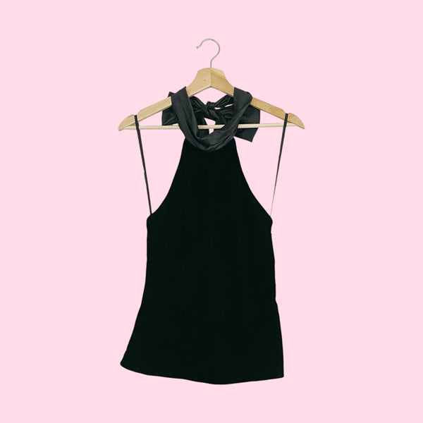 BLACK VELVET TIE HALTER TOP (M)