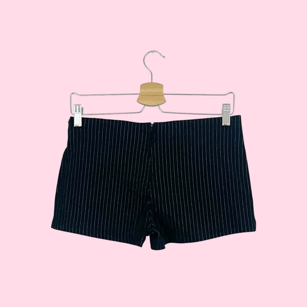 BLACK PINSTRIPE STRETCH LOW RISE SHORTS (M)