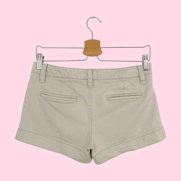 Y2K AMERICAN EAGLE LOW RISE KHAKI SHORTS (2)