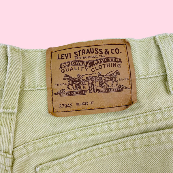 90S LEVI'S GREEN EXPOSED BUTTON FLY SHORTS (29)