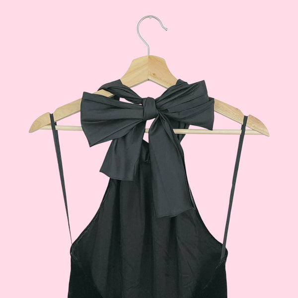 BLACK VELVET TIE HALTER TOP (M)