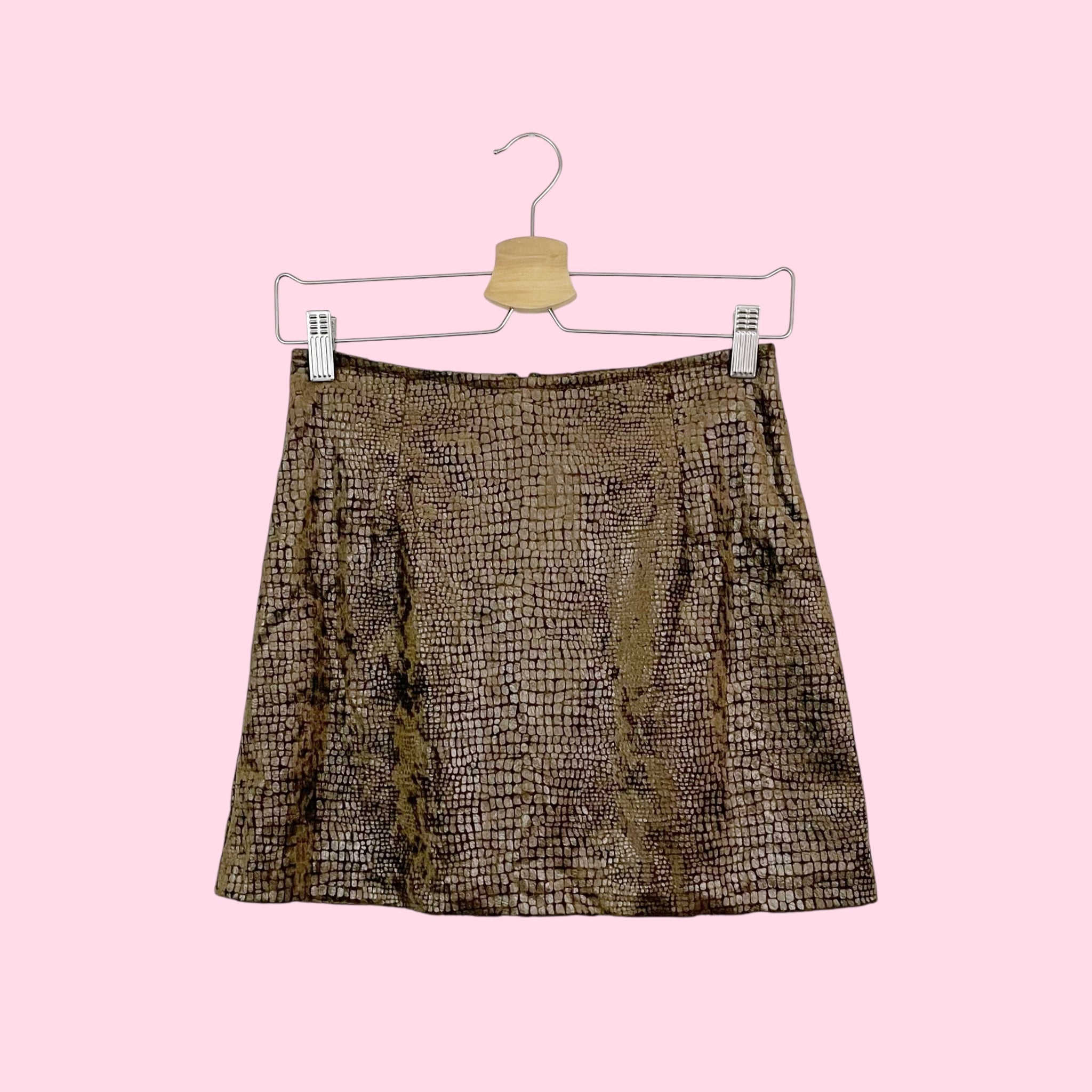 BROWN REPTILE TEXTURED MINI SKIRT (25)