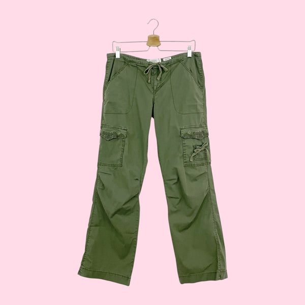 OLIVE GREEN CARGO PANTS (8)