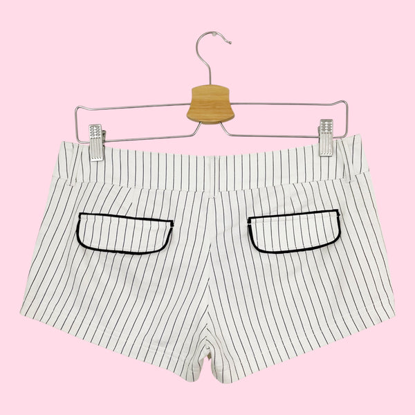 GUESS WHITE PINSTRIPE LOW RISE SHORTS (6)