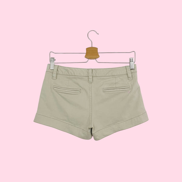 Y2K AMERICAN EAGLE LOW RISE KHAKI SHORTS (2)