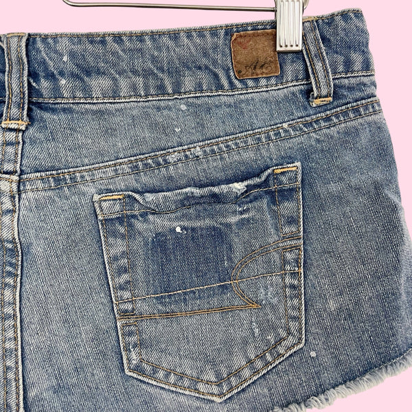 Y2K AMERICAN EAGLE LOW RISE DENIM SHORTS (10)