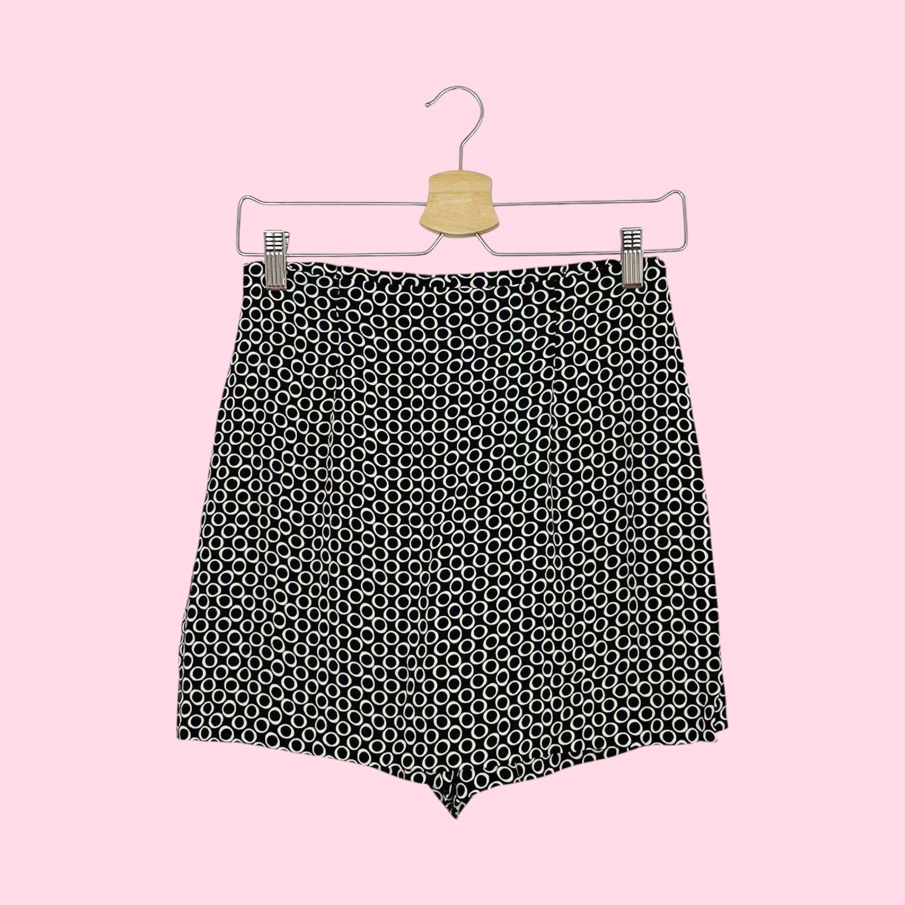 BLACK + CREAM PRINTED RAYON MINI SKORT (26)