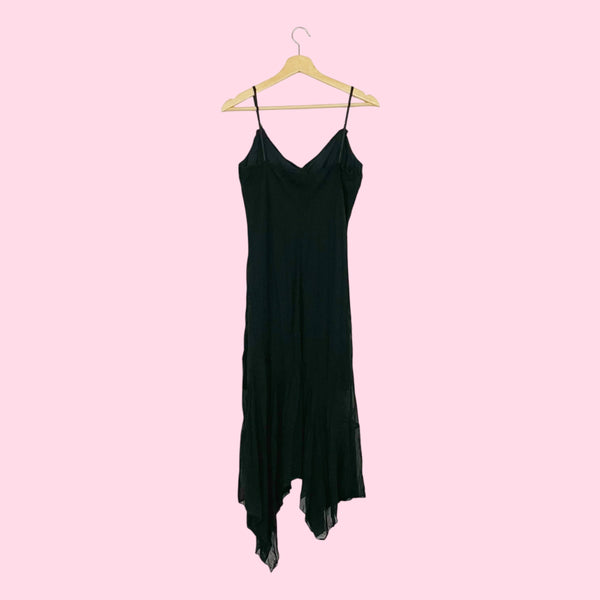 BLACK WRINKLE ASYMMETRICAL MIDI DRESS (L)