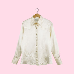 WRANGLER CREAM SATIN BLOUSE W/ PEARL SNAPS (M)