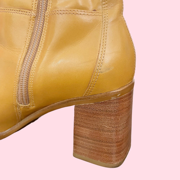 TAN SQUARE TOE HEELED BOOTS (9)
