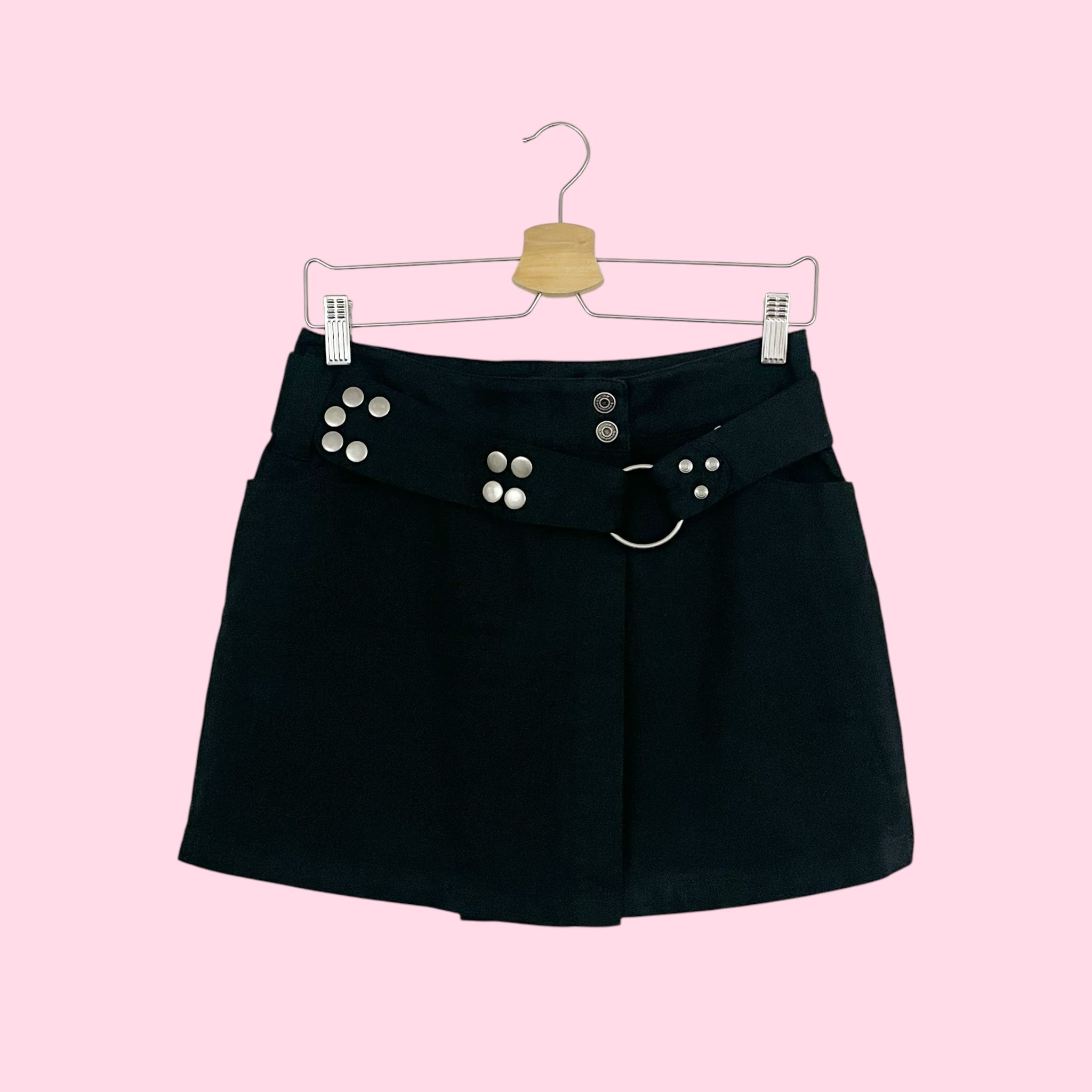 BLACK BELTED MINI SKIRT (5)