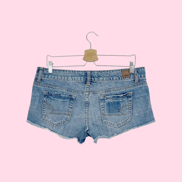 Y2K AMERICAN EAGLE LOW RISE DENIM SHORTS (10)
