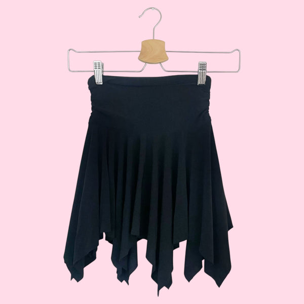 BLACK ASYMMETRICAL MINI SKIRT (XS/S)