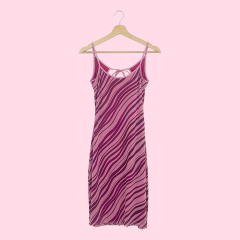 Y2K PURPLE WAVY MESH OPEN BACK MIDI DRESS (M)
