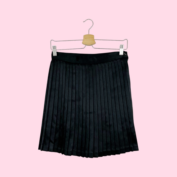 BLACK SATIN PLEATED SKIRT (26)