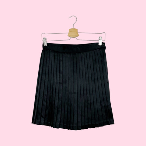 BLACK SATIN PLEATED SKIRT (26)