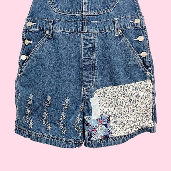 90s Patchwork Embroidered Overall Shorts (S/M)