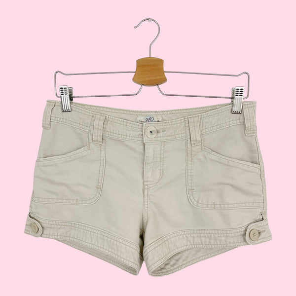 Y2K BEIGE LOW RISE SHORTS (5)