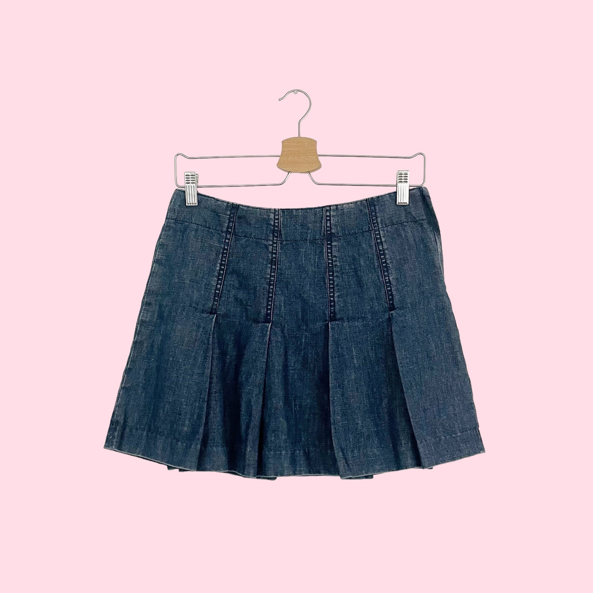 PLEATED DENIM MINI SKIRT (S)