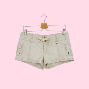 ROXY KHAKI LOW RISE CARGO SHORTS (5)