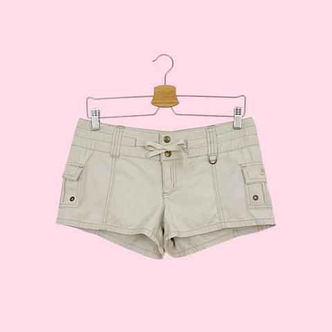 ROXY KHAKI LOW RISE CARGO SHORTS (5)