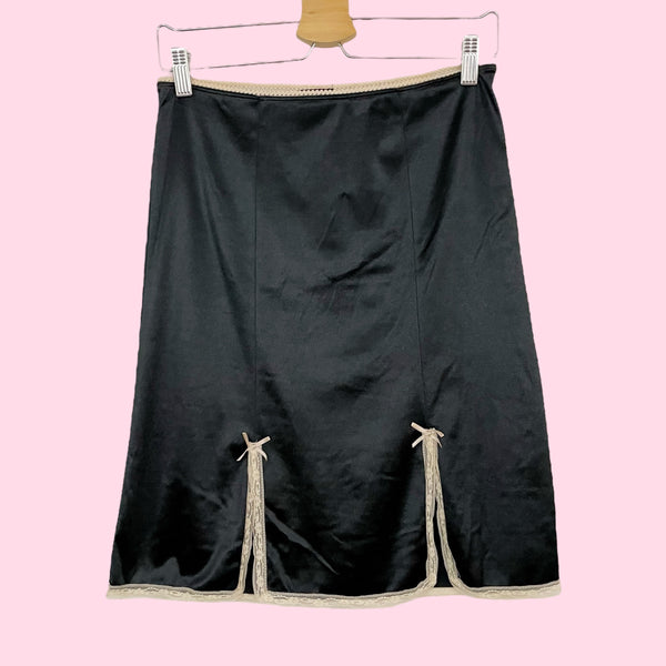 BLACK MIDI SKIRT W/ BOWS + LACE TRIM (M)