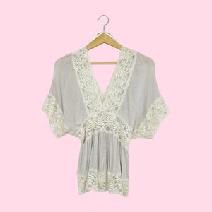LIGHT GREY LACE TRIM TOP (S)