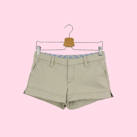 Y2K AMERICAN EAGLE LOW RISE KHAKI SHORTS (2)