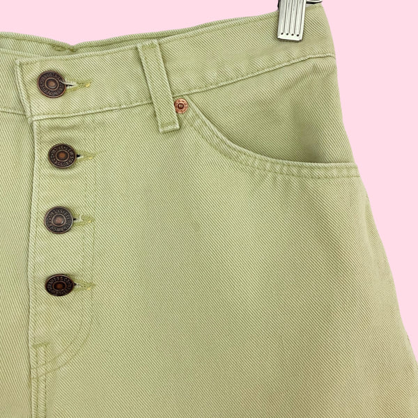 90S LEVI'S GREEN EXPOSED BUTTON FLY SHORTS (29)