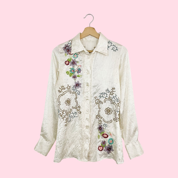 FLORAL EMBROIDERED WRINKLE BLOUSE (S)