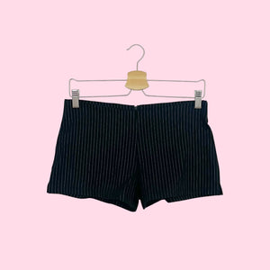 BLACK PINSTRIPE STRETCH LOW RISE SHORTS (M)