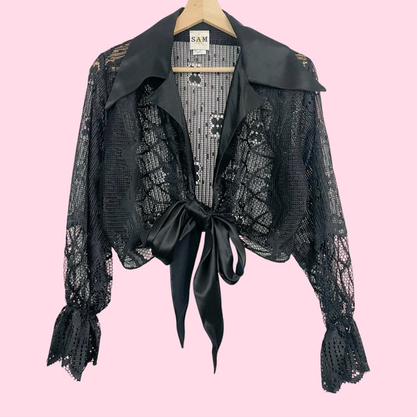 BLACK LACE RIBBON WRAP BLOUSE (S/M)