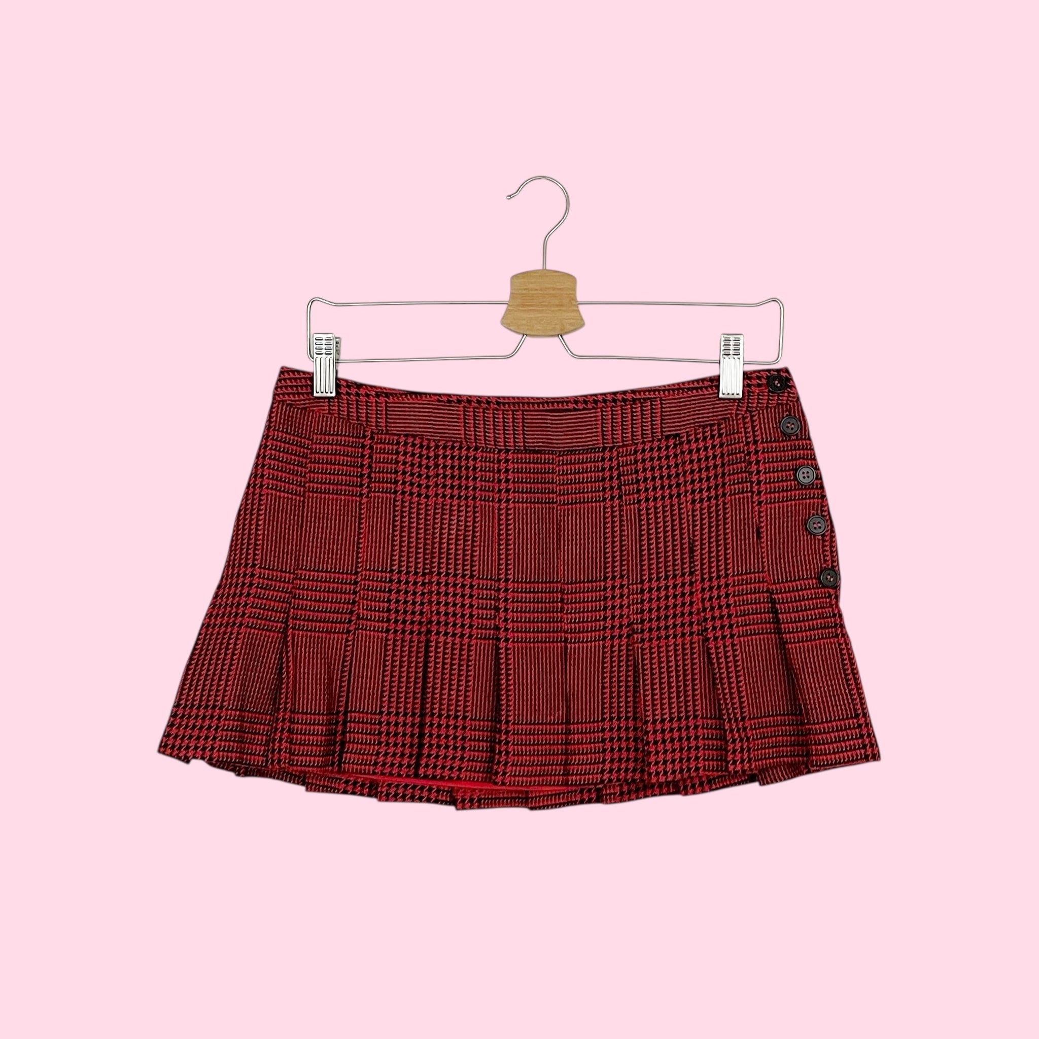 RED + BLACK HOUNDSTOOTH PLEATED LOW RISE MINI SKIRT (4/6)