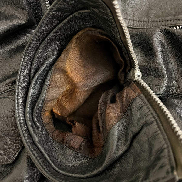CROPPED LEATHER MOTORCYCLE JACKET (M)