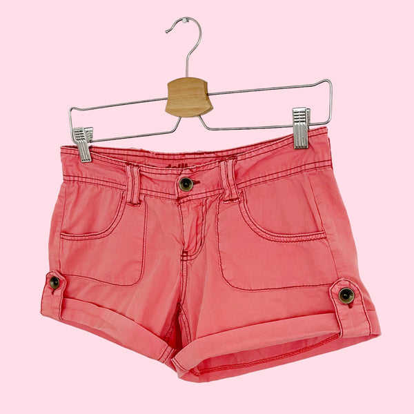 RED LOW RISE CARGO SHORTS (0/2)