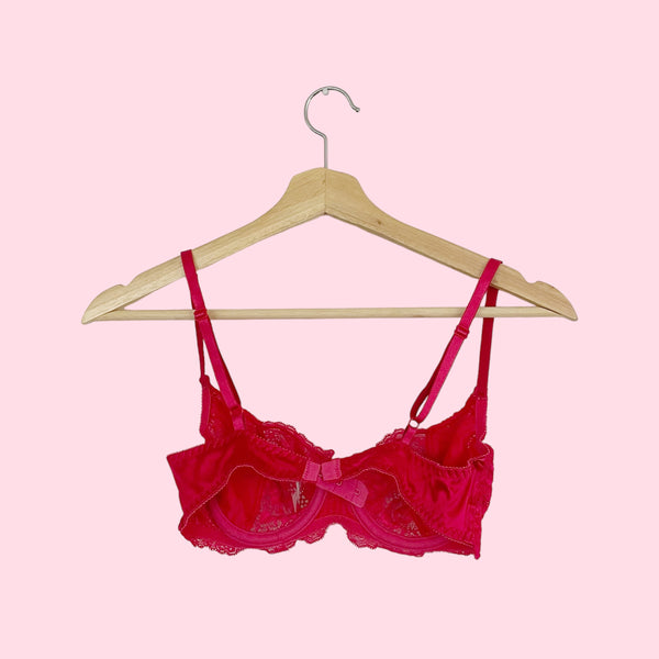 VICTORIA'S SECRET RED LACE BRA (36B)