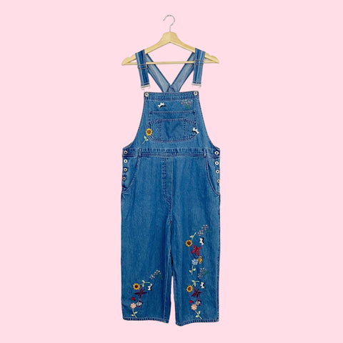 FLORAL EMBROIDERED CROPPED OVERALLS (L)